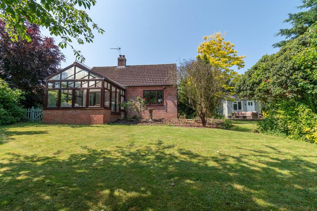 Highfield Close, Great Ryburgh, NR21 3 bed detached bungalow for sale
