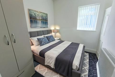 1 bedroom in a house share to rent, Grove Road, Birkenhead