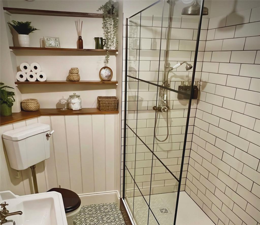 Shower-Room
