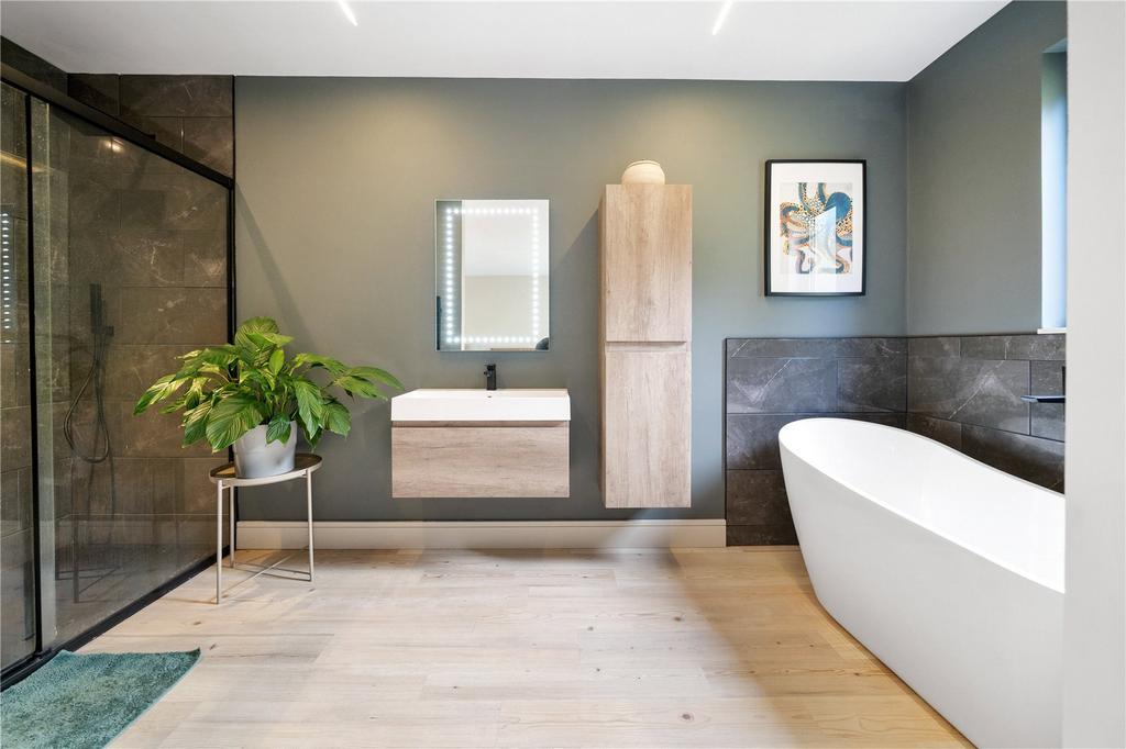 Ensuite