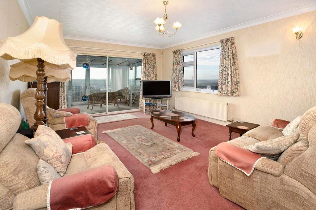 Maudlin Drive, Teignmouth, TQ14 3 bed detached bungalow for sale £525,000