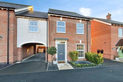 3 bedroom semi-detached house to rent, Pickering Drive, Blackfordby, DE11