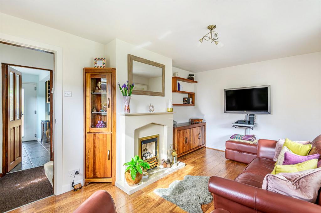 Wetherby, Third Avenue, LS22 2 bed end of terrace house £240,000