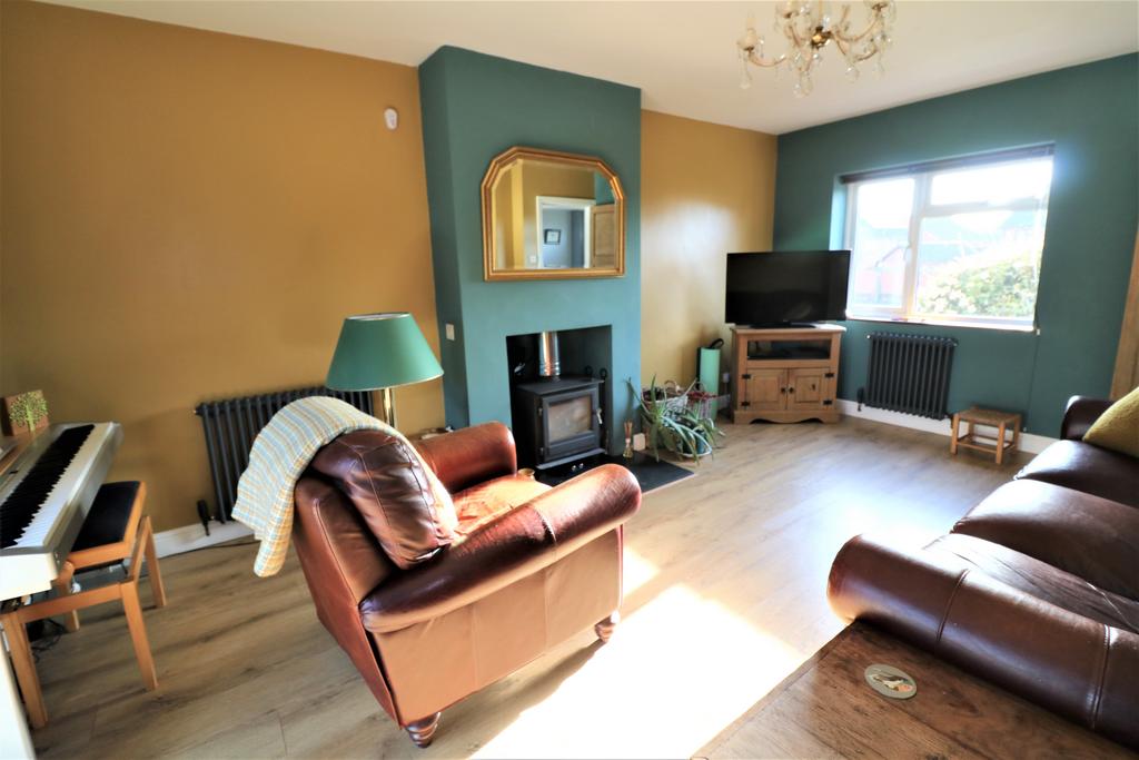 Farleigh Road, Pershore WR10 3 bed semidetached house £300,000