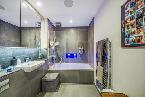 Flat 15, 1d Palace Road, London, SW2 3DY