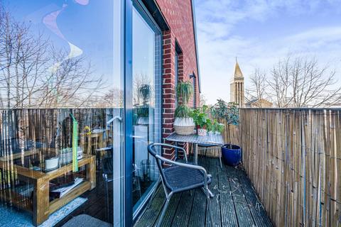 Flat 15, 1d Palace Road, London, SW2 3DY