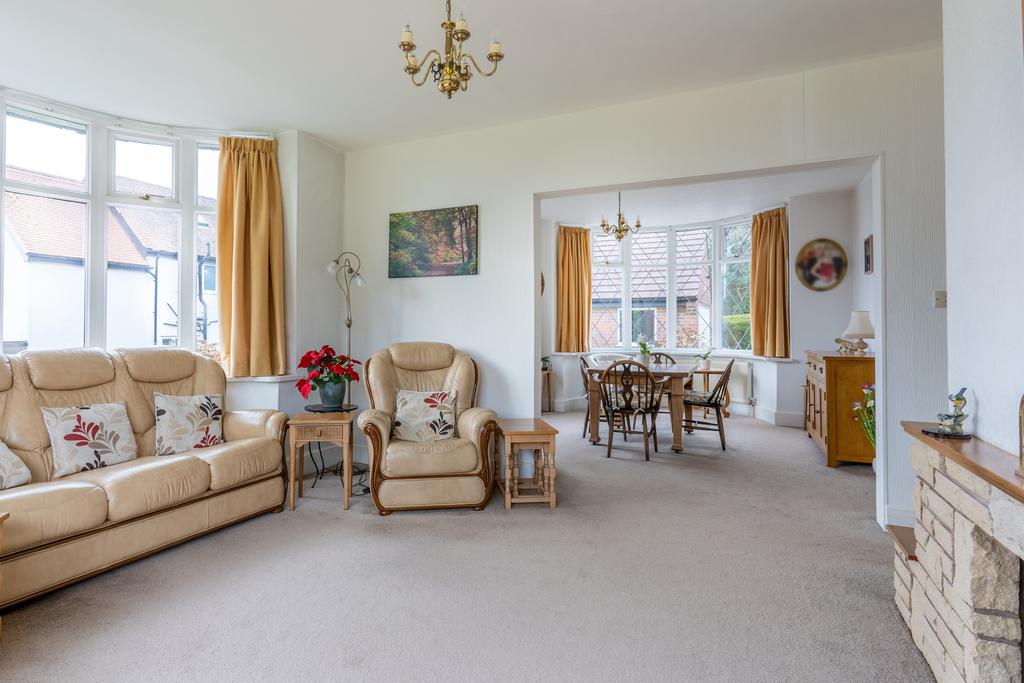 Old Birmingham Road, Lickey, B45 8ES 3 bed detached house £565,000