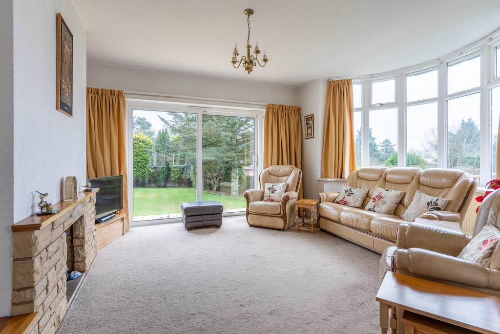 Old Birmingham Road, Lickey, B45 8ES 3 bed detached house £565,000