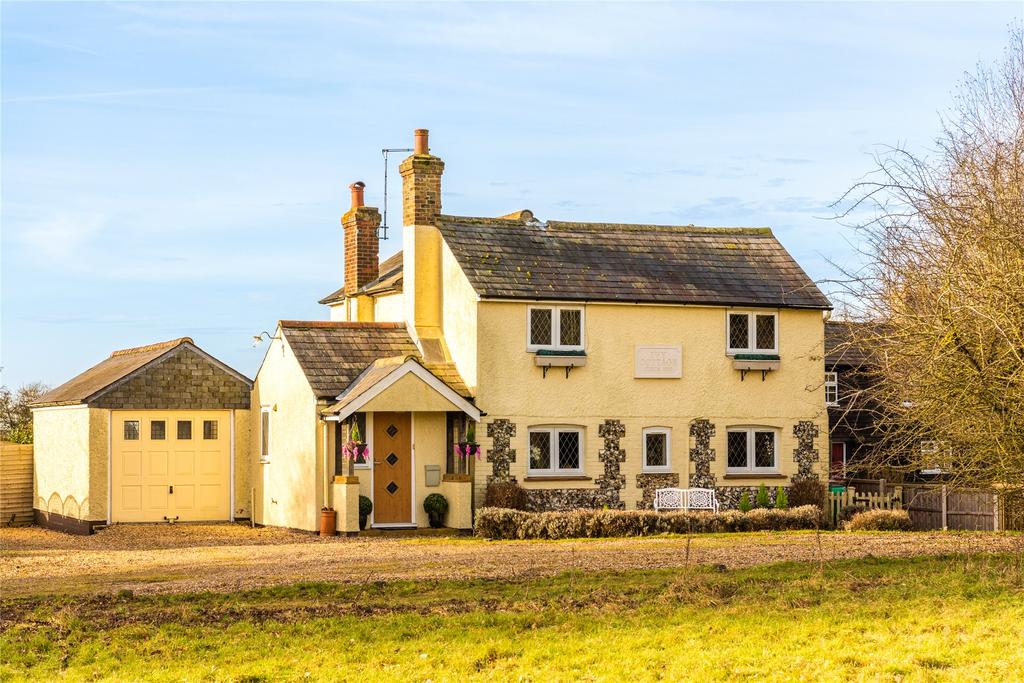 Roe Green, Sandon, Buntingford, Hertfordshire, SG9 3 bed detached house for sale £750,000