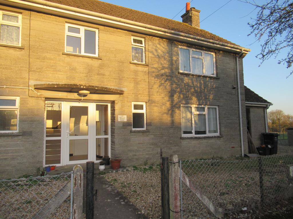 Manor Place, Keinton Mandeville TA11 1 bed ground floor flat £625 pcm