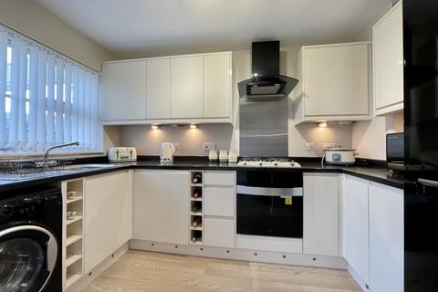 30 Chantry Meadow, Exeter, EX2 8FF