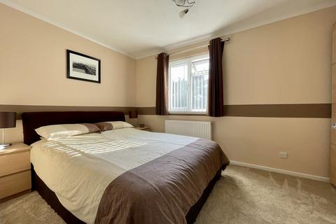 30 Chantry Meadow, Exeter, EX2 8FF