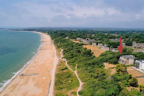 2 bedroom apartment for sale, Rothesay Point, Wharncliffe Road, Highcliffe, Christchurch, Dorset, BH23