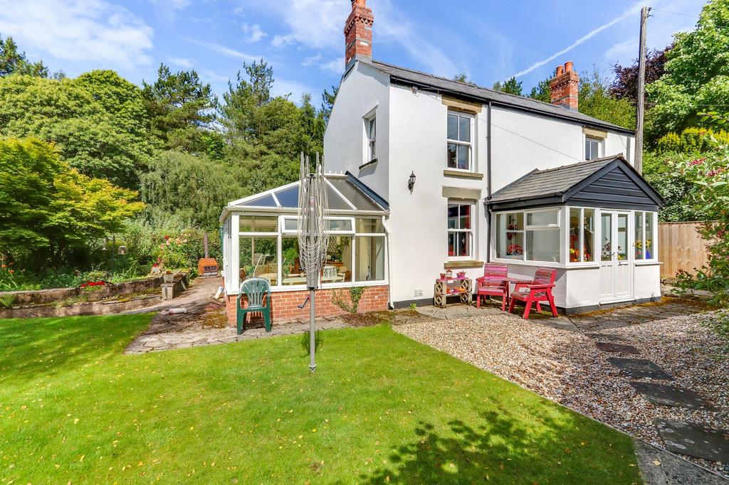 & 1 Bed Detached Annex, Ready Penny, Hillersland, Coleford