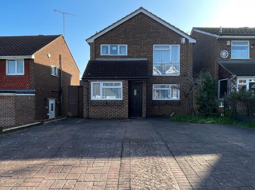 Bexley Road, Erith DA8 3SW 3 bed detached house £490,000