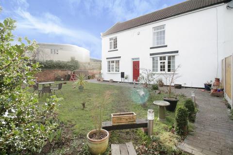 7 Ash Hill Road, Hatfield, Doncaster, DN7 6JH