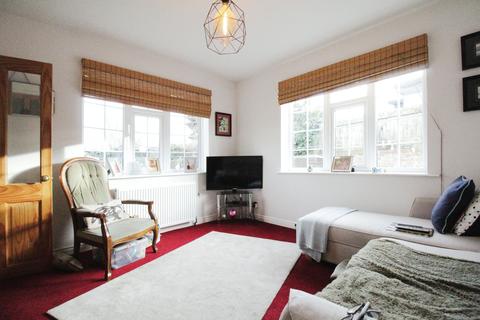 7 Ash Hill Road, Hatfield, Doncaster, DN7 6JH