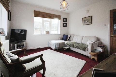 7 Ash Hill Road, Hatfield, Doncaster, DN7 6JH