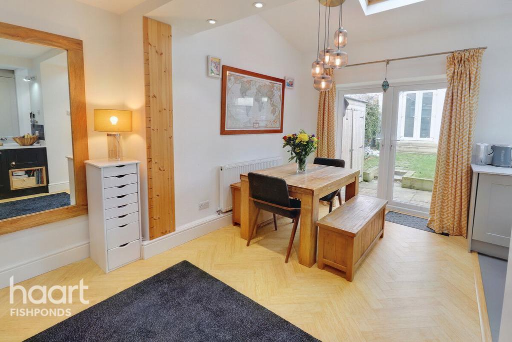 Dundridge Lane, Bristol 3 bed end of terrace house £375,000