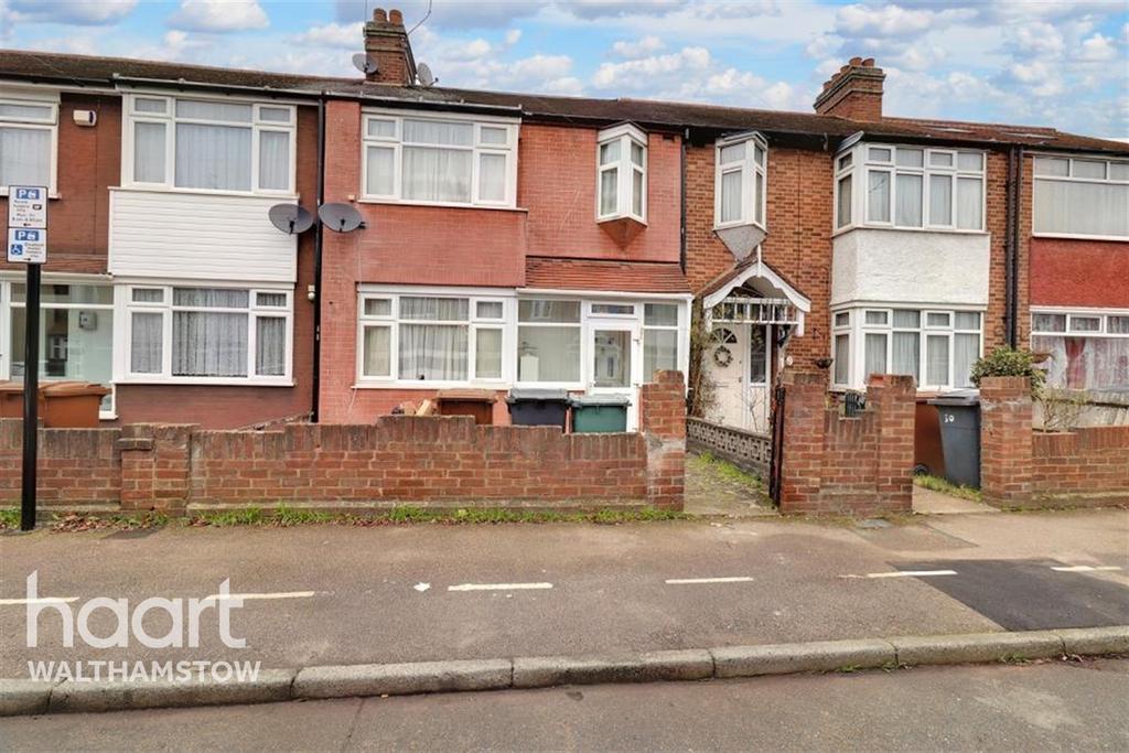 Knebworth Avenue, Walthamstow 4 bed terraced house £2,500 pcm (£577 pw)