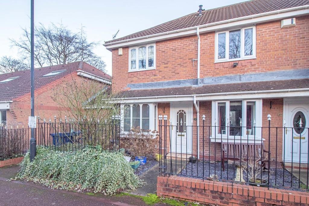 Middlewood Park, Fenham, Newcastle upon Tyne, Tyne and Wear, NE4 9XF 2 bed terraced house £125,000