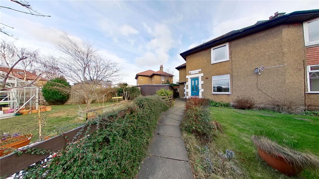 Colinton Mains Crescent, Edinburgh, EH13 2 bed flat £825 pcm (£190 pw)