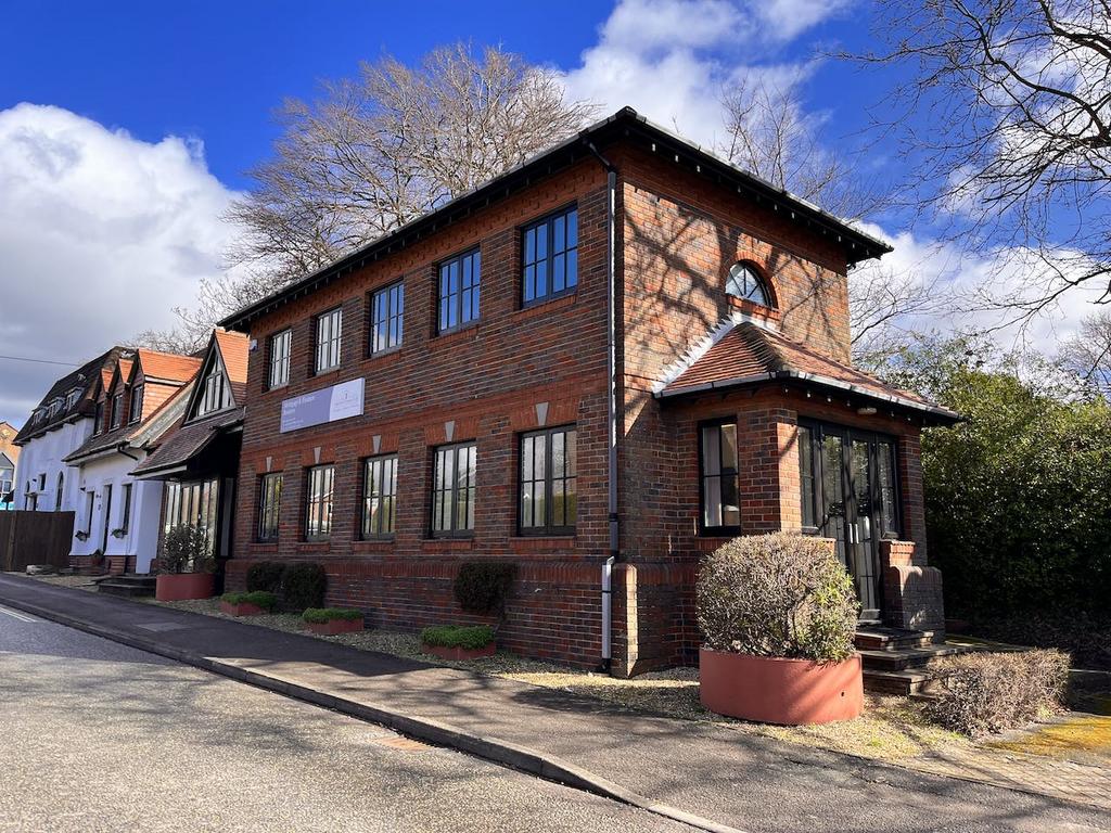 Mariners House, 2 Copse Lane, Hamble, Southampton, SO31 4QH Office £