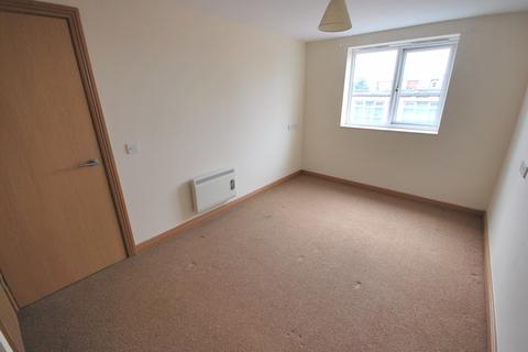 2 bedroom flat for sale, Worsley Gardens