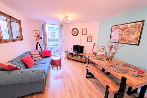 2 bedroom apartment for sale, Berberis House, High Street, Feltham