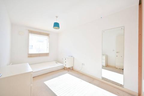 2 bedroom flat for sale, Prince Regent Road, Hounslow, TW3