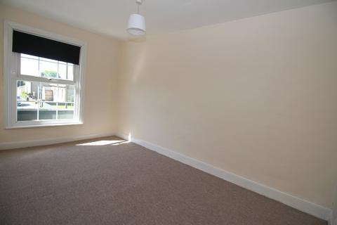 3 bedroom flat to rent, High Street, Burwell, Cambridgeshire