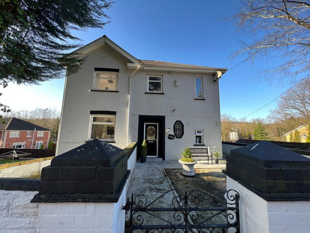 Mill Street Tonyrefail Tonyrefail 6 bed detached house £350,000
