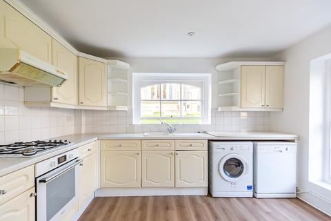 2 bedroom flat for sale - Sutherland House, Shooters Hill SE18