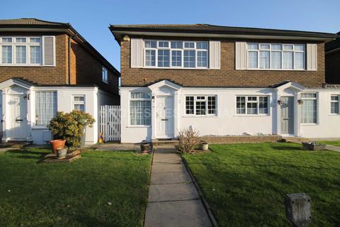 29 Rodney Close, New Malden, KT3 5AA