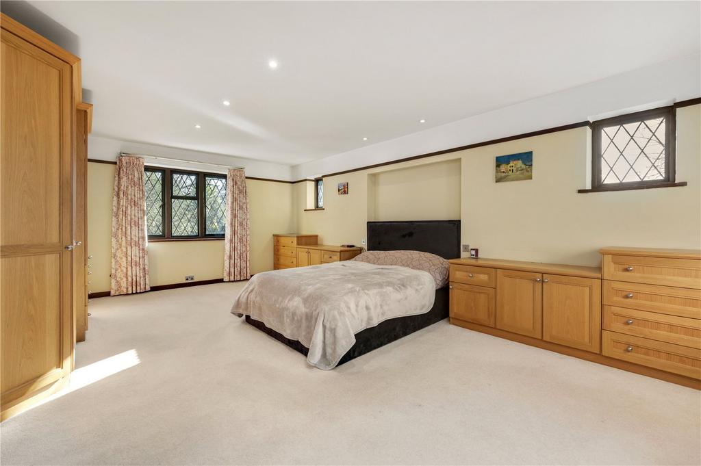 Main Bedroom