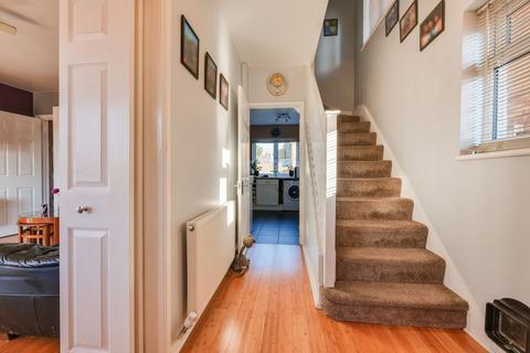 61 Denton Avenue, Westcliff-on-sea, SS0 0LA