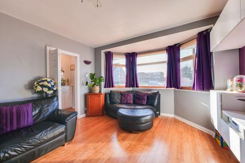 61 Denton Avenue, Westcliff-on-sea, SS0 0LA