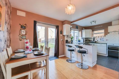 61 Denton Avenue, Westcliff-on-sea, SS0 0LA
