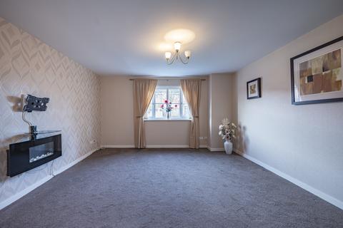 2/1, 1 Glenmore Place, Glasgow, G42 0EA