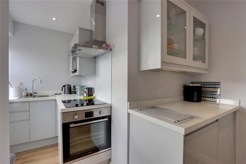 1 bedroom apartment for sale, Trident House 38-44, Victoria Road, Farnborough, Hampshire, GU14