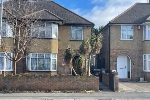 3 bedroom semi-detached house to rent - Neville Road