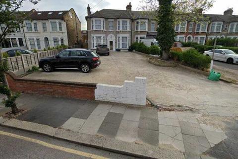 Parking to rent, Northbrook Road, Ilford IG1