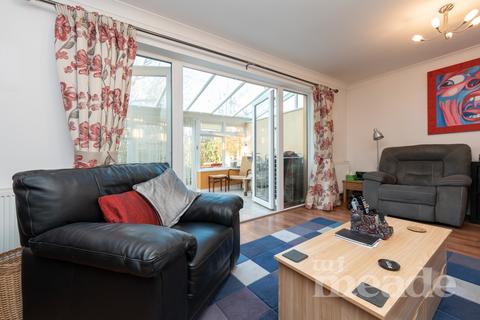 8 Goldsborough Crescent, London, E4 6PZ