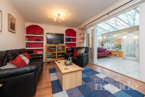 8 Goldsborough Crescent, London, E4 6PZ