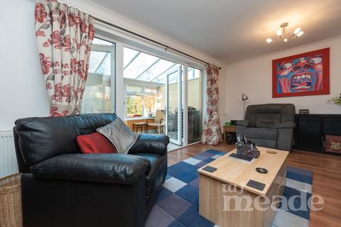 8 Goldsborough Crescent, London, E4 6PZ