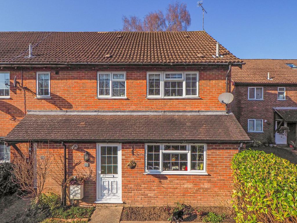 The Avenue, Liphook, Hampshire 3 bed end of terrace house for sale - £ ...