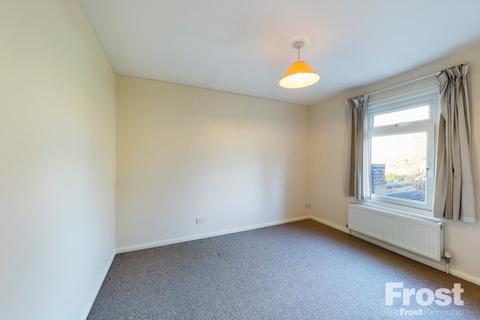 3 bedroom property to rent, Budebury Road, Staines, Middlesex, TW18