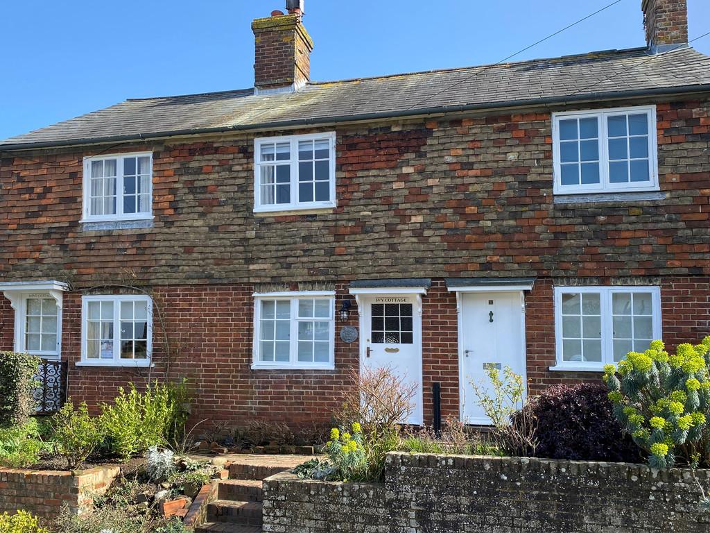 School Hill, Winchelsea, East Sussex TN36 4HL 1 bed cottage for sale