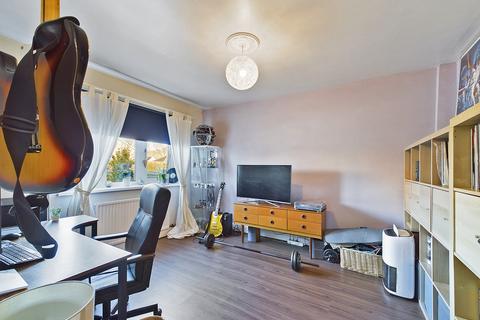 11 Darland Lane, Rossett, Wrexham, LL12 0EL