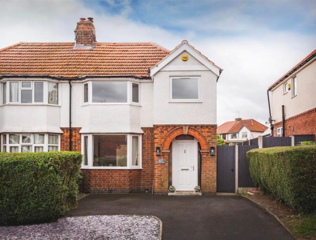 Marsh Lane, Belper 3 bed semidetached house £1,150 pcm (£265 pw)